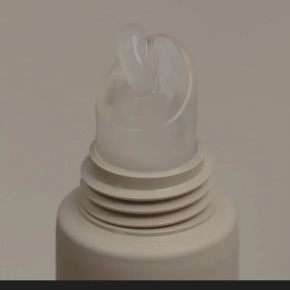 Summer Fridays Lip Butter Balm VANILA. BNIB. PRICE IS FIRM - Picture 4 of 9